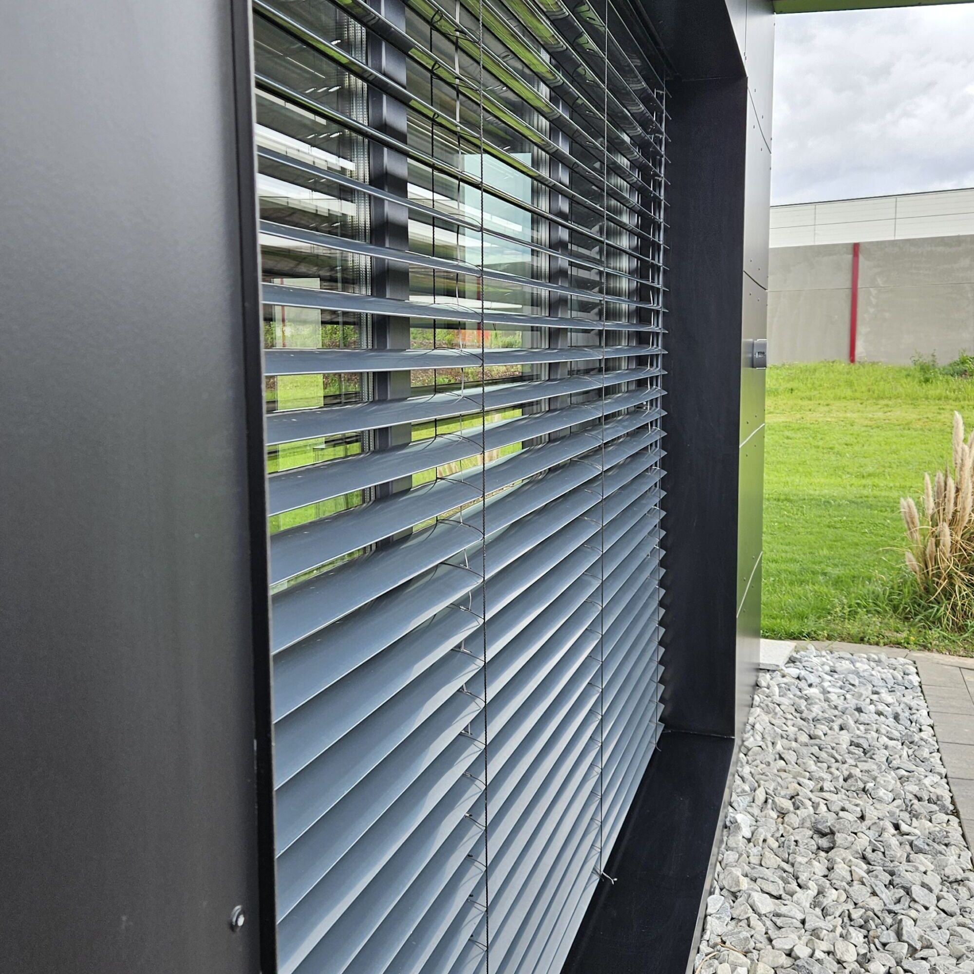 NETTOYAGE VITRE CEKOME COLMAR_6 1 2000X2000 | DALG NETTOYAGE Entreprise de nettoyage pour particuliers et professionnels à Sundhoffen vers Colmar Colmar