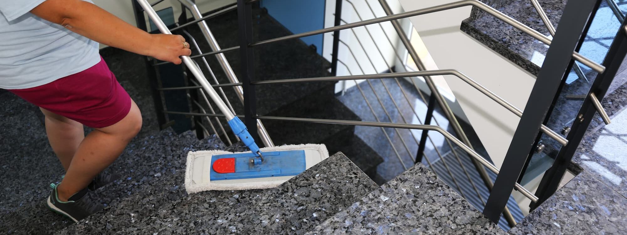 NETTOYAGE_SYNDIC_COPROPRIETE1 2000X750 | DALG NETTOYAGE Pourquoi l’entretien régulier de vos locaux est essentiel pour la productivité de vos employés ? Guebwiller