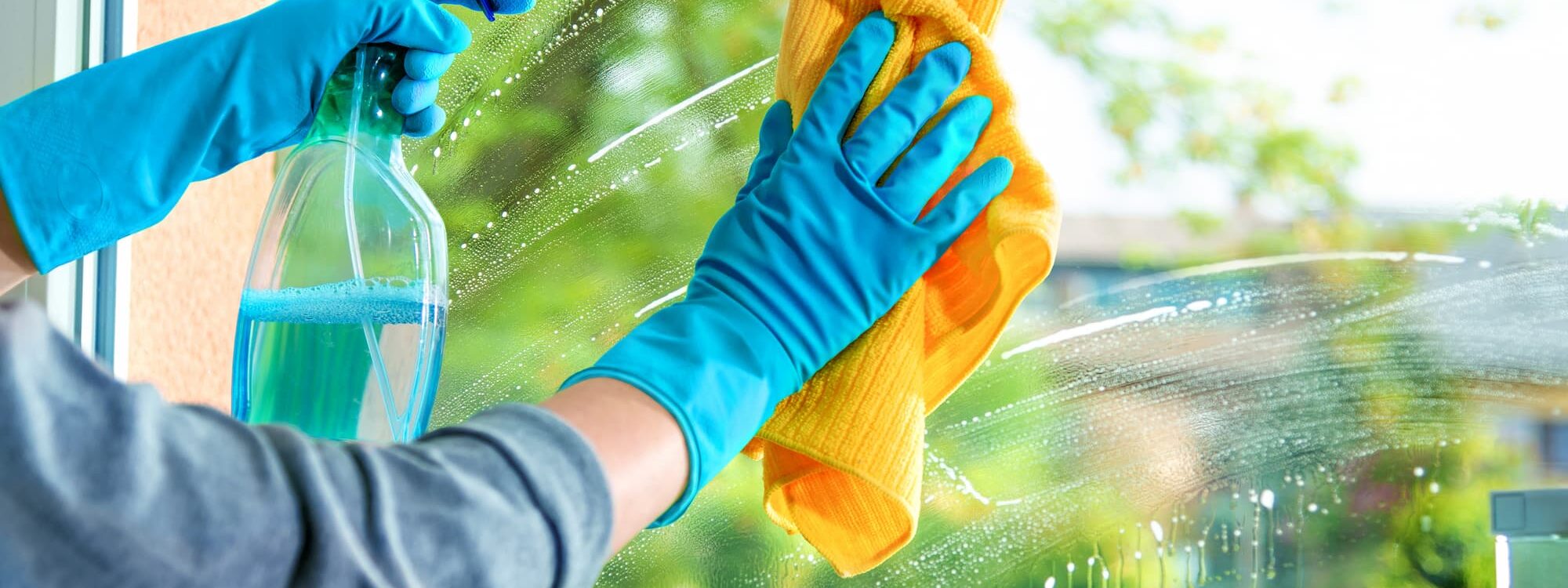 Quel est le meilleur moment pour nettoyer vos vitres ? Saint-Di&eacute;-des-Vosges